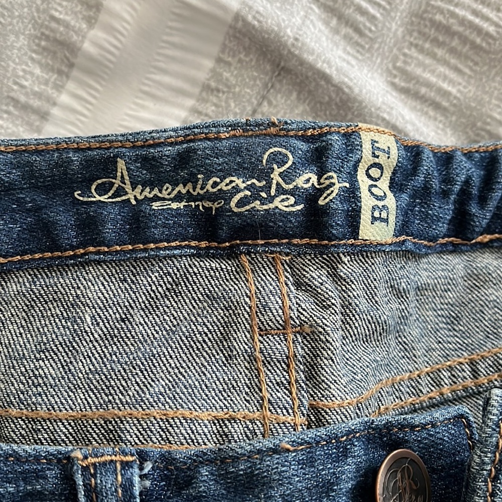 American Rag Jeans - Picture 2 of 5